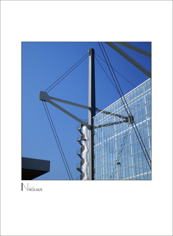 Stahlträger der Wartungshalle Flughafen München